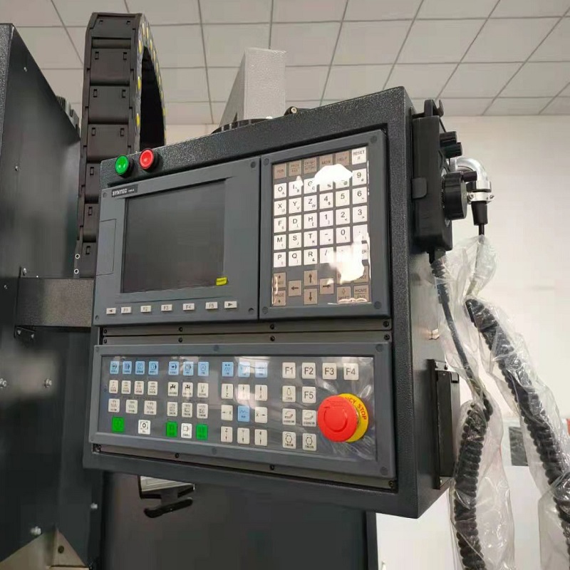LK-40 CNC milling machine
