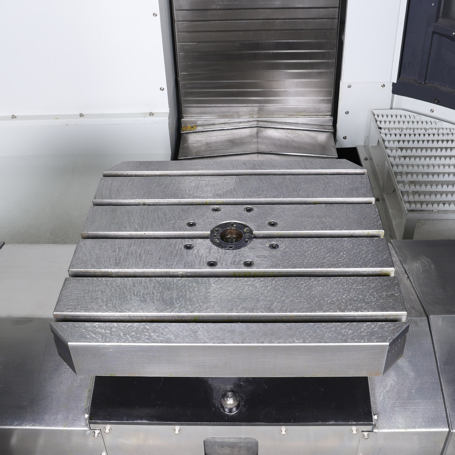 VMC-1160SL vertical machining center